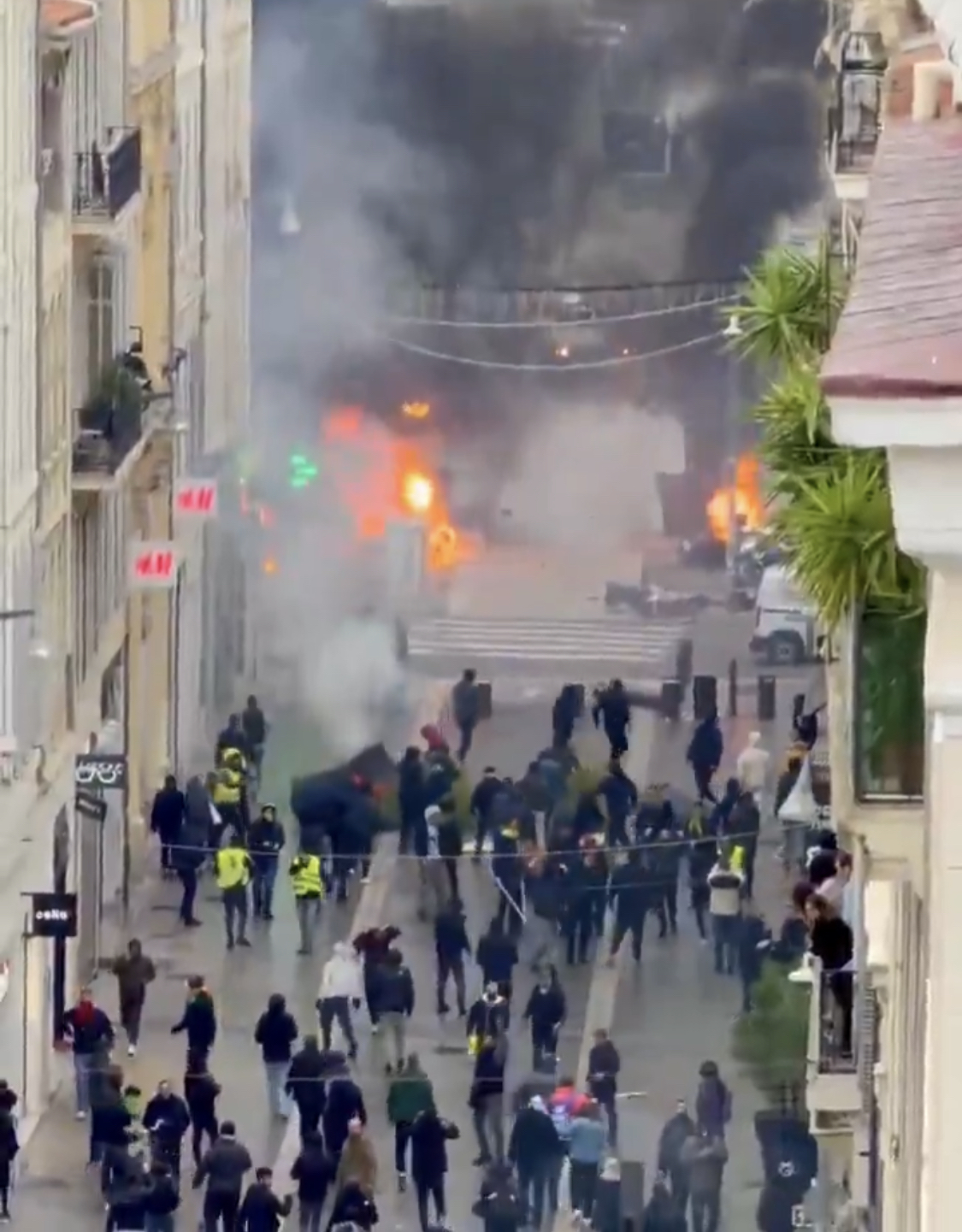 Marsilya'da PKK Yandaşları Şiddet Olaylarına Karıştı